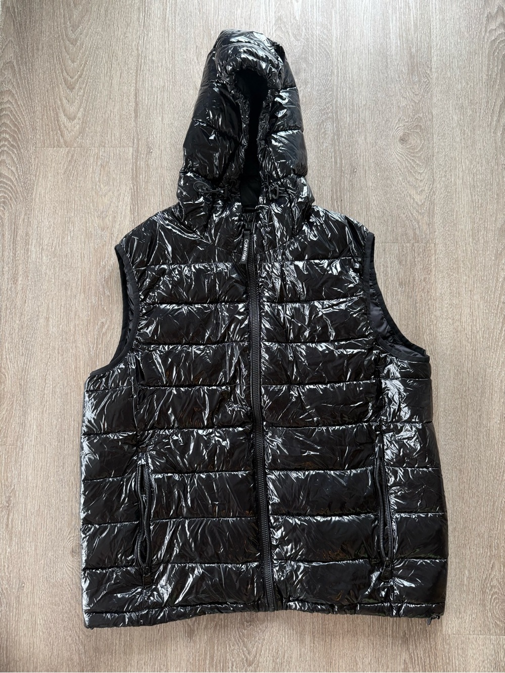 Calvin Klein Black Shiny Puffer Vest with Hood Size L Sorona Aura